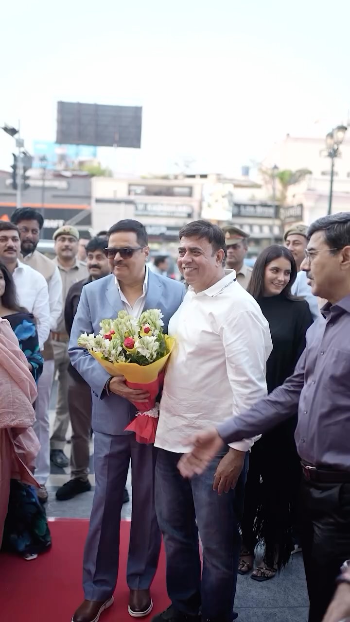 Lucknow dressed up for one iconic evening. ✨

As the city lit up in style, Sindh Emporio marked its arrival with the launch of global iconic brands — all under 