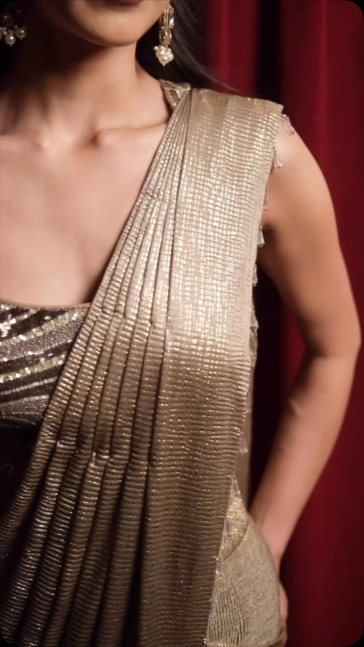 Gilded Gold ✨

For weddings, soirées, and every moment that deserves a standout look. 💫
A collection designed for celebrations that call for something extraordi