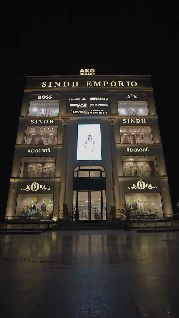 Eight iconic brands.
One landmark address.
An experience the city has never seen before.

In the heart of the Lucknow — Sindh Emporio rises as a new landmark of